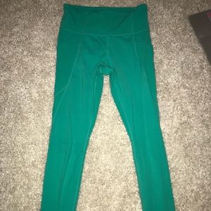 Athleta powervita stash pocket leggings